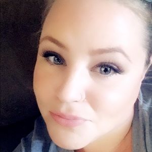 Meet your Posher, Taryn